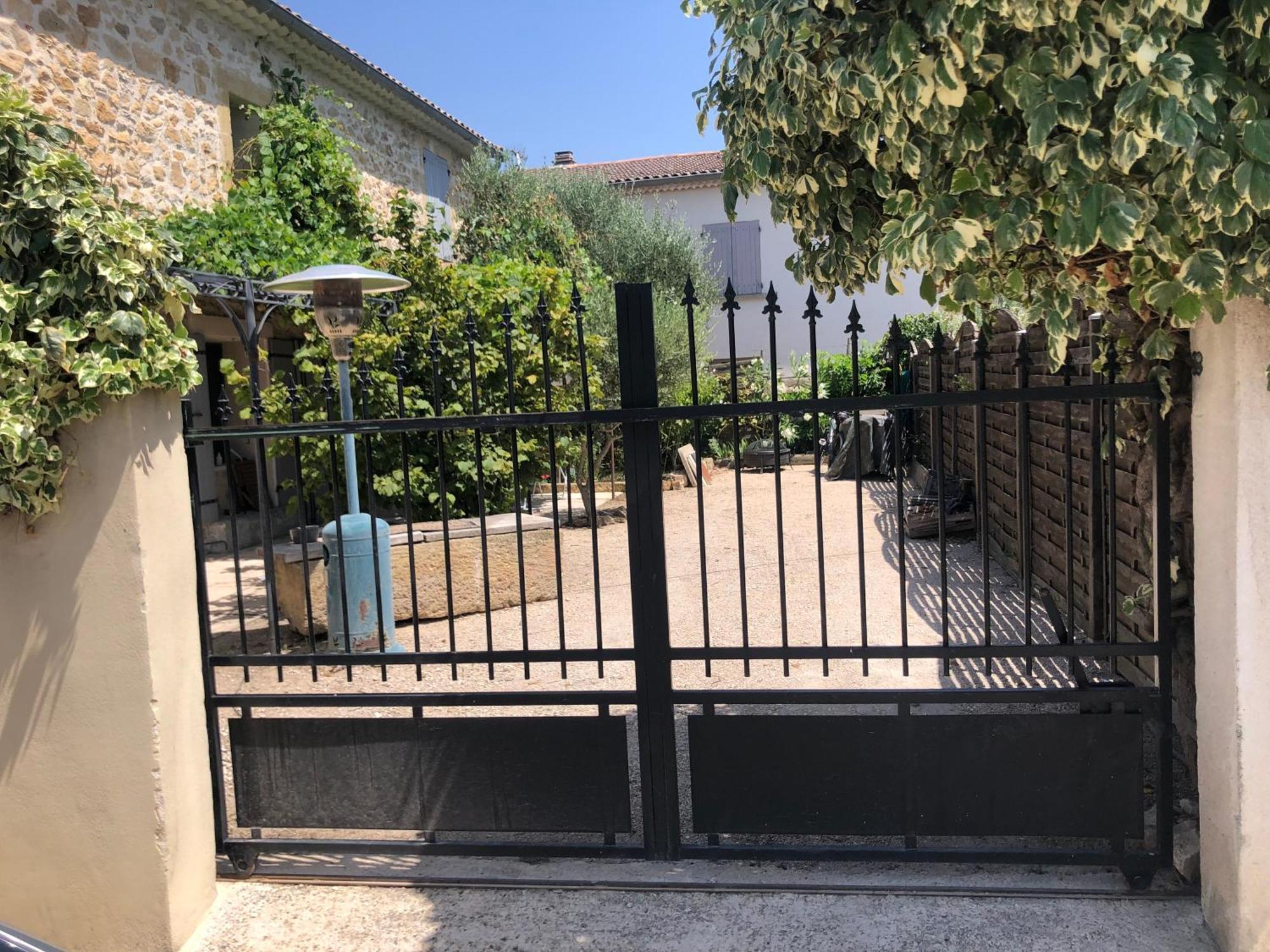 Maison De Village En Duo Avec 150M2 Au Rdc Et La Suite Parentale Ou En Famille Avec 4 Chambres 250M2 Interieur Montfaucon  Exterior foto